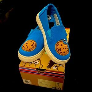 Brand new Luca cookie monster slip on